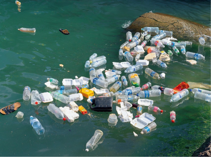 ペットボトルなどのプラスチックゴミ